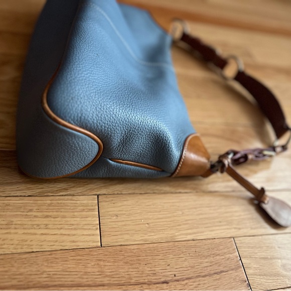 Dooney & Bourke handbag - Picture 3 of 8